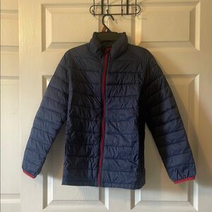 Amazon Essentials Men's Navy Puffer Jacket with Red Accents